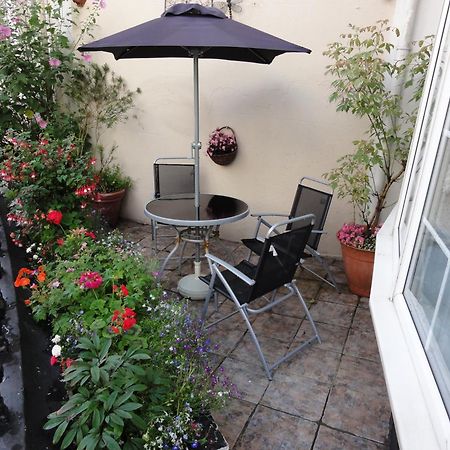 Edelweiss Guest House Douglas Exterior photo