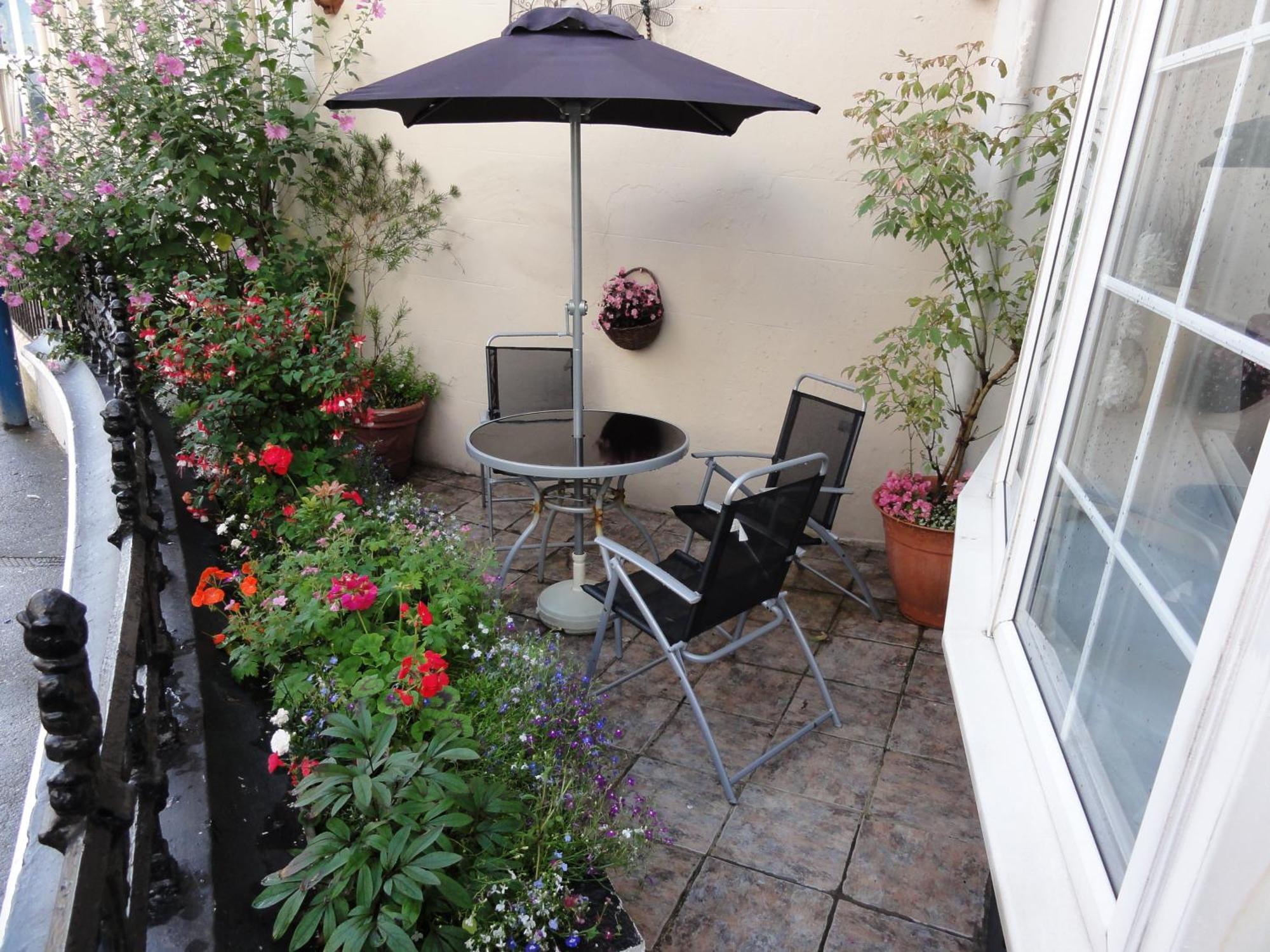 Edelweiss Guest House Douglas Exterior photo
